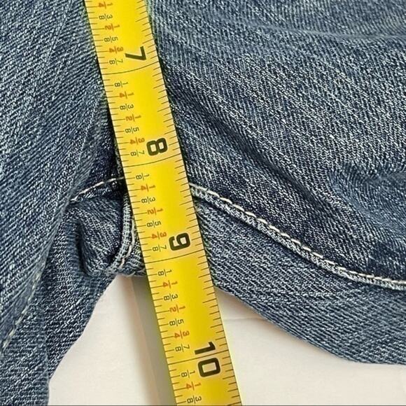 7 For All Mankind Low Rise Bootcut Medium Factory Distressed Wash Jeans Size 30 - Picture 9 of 10